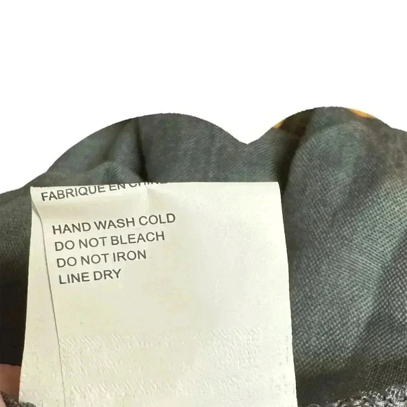 🌟 Juncture Unisex Gray Rectangle Scarf 63"x13.8" Fall Winter Accessory 🌟 - Picture 3 of 4